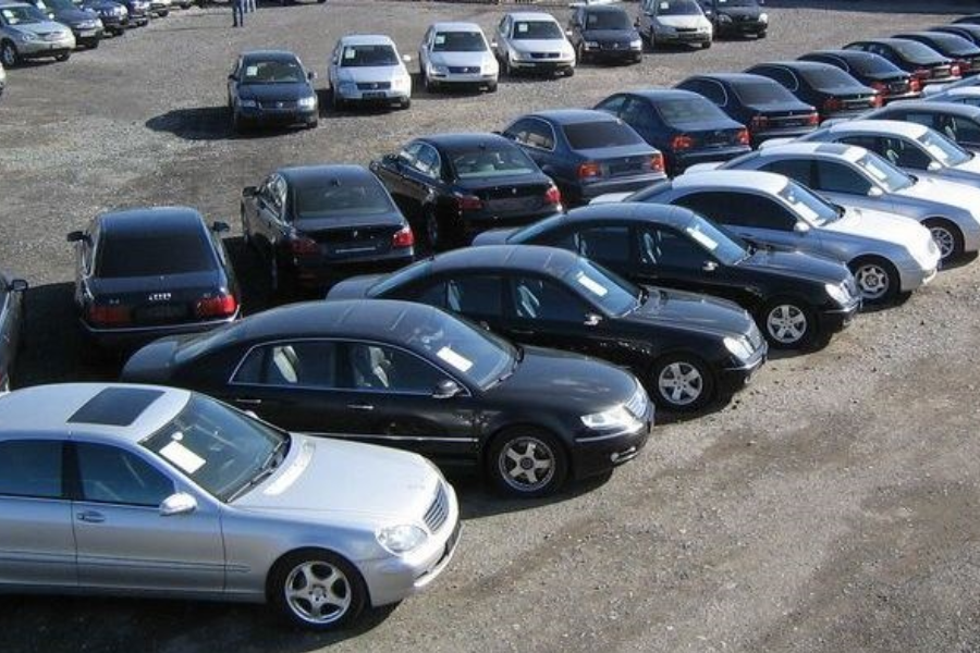 pardod auto uz nomaksu bez banku starpniecibas